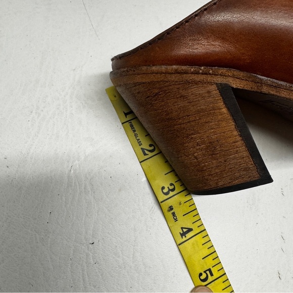 FRYE Izzy Zip Moto Boho Leather Mules Size 6.5B - Picture 10 of 10